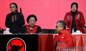 Politik Terkini: Layanan Publik Nataru dan Perkembangan Kasus Tersangka PDIP