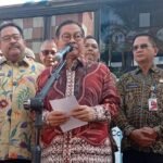 Pramono Anung Wajibkan ASN Jakarta Naik Transportasi Umum Tiap Rabu: Mendorong Efisiensi dan Keberlanjutan