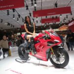 Ducati Panigale V2 Resmi Meluncur: Langsung Tancap Gas di Sirkuit Mandalika!