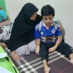 Kiki Sang Pejuang: Jalani 16 Kali Operasi Akibat Kerapuhan Tulang Sejak Balita